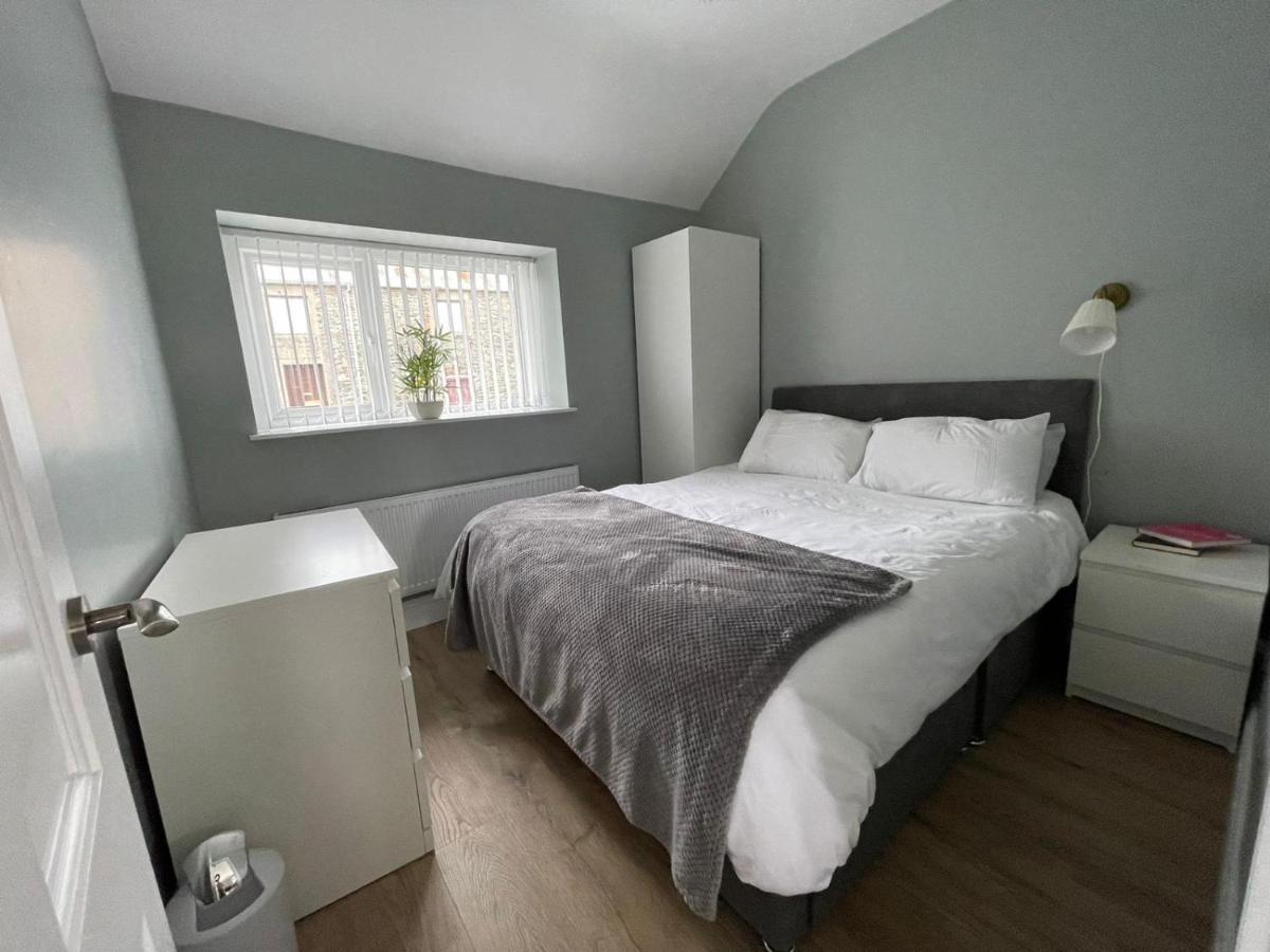 Tonn Ruray Sea View Luxury 2 Bed Apartment Dundrum Bagian luar foto