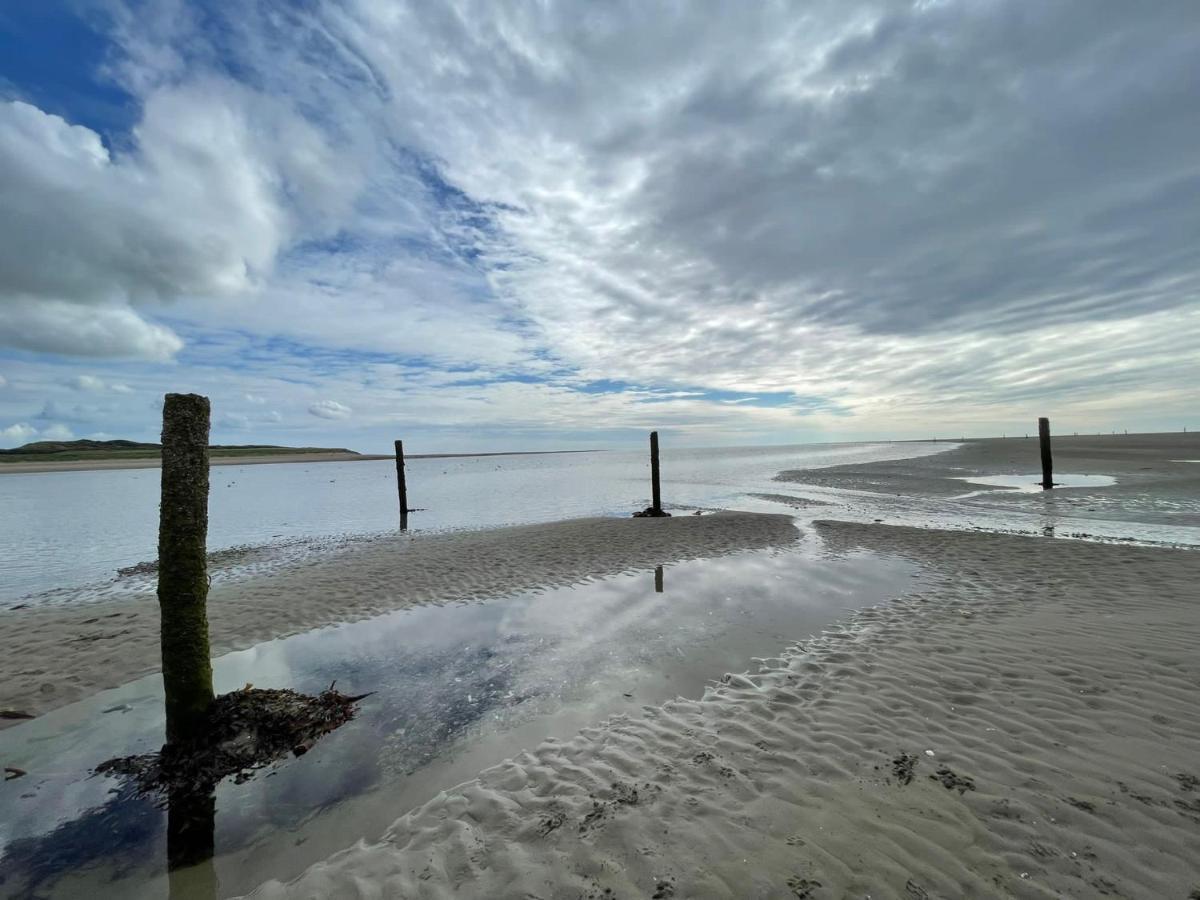 Tonn Ruray Sea View Luxury 2 Bed Apartment Dundrum Bagian luar foto