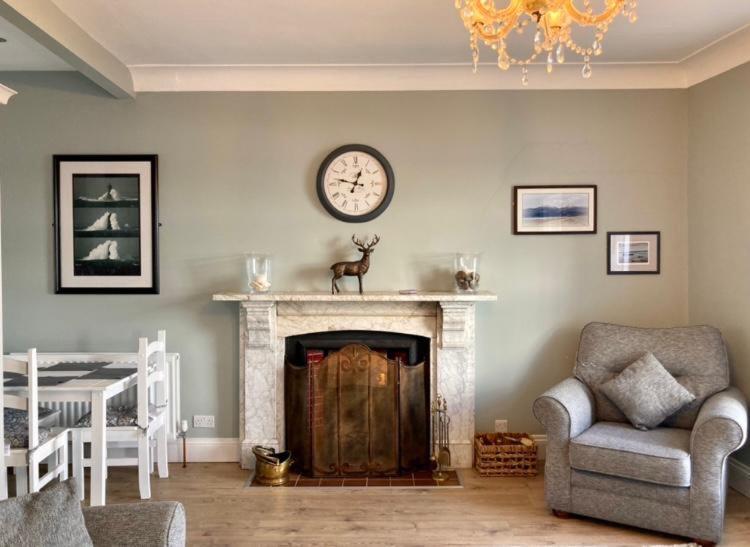Tonn Ruray Sea View Luxury 2 Bed Apartment Dundrum Bagian luar foto