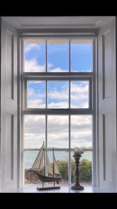 Tonn Ruray Sea View Luxury 2 Bed Apartment Dundrum Bagian luar foto